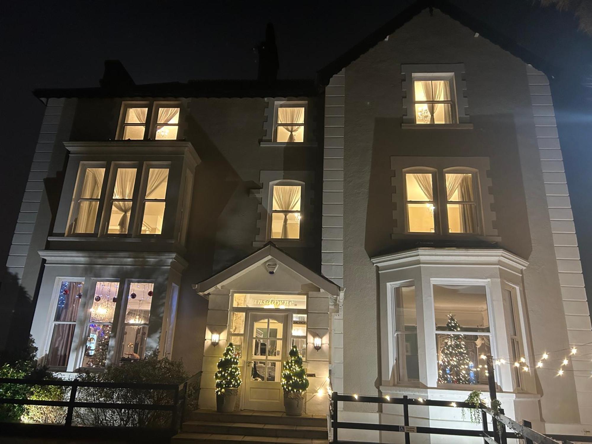Lansdowne House With Private Car Park Hotel 5*