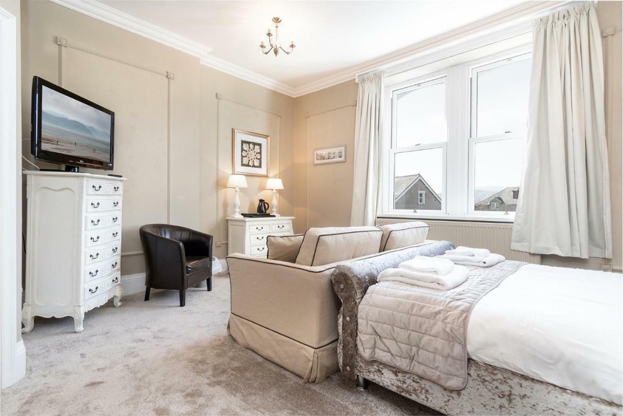 Lansdowne House With Private Car Park Hotel Llandudno