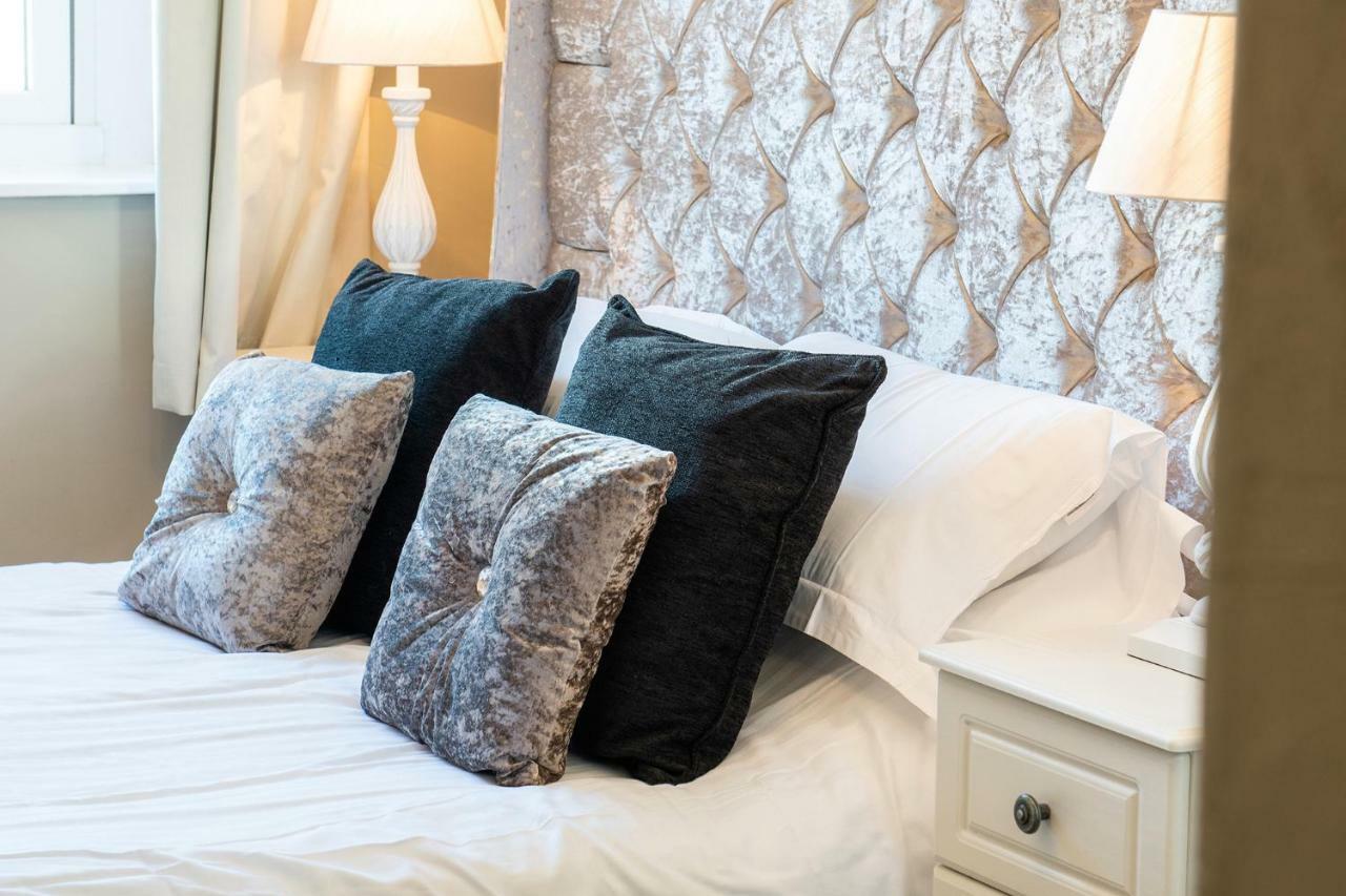 Hotel Lansdowne House With Private Car Park 5*