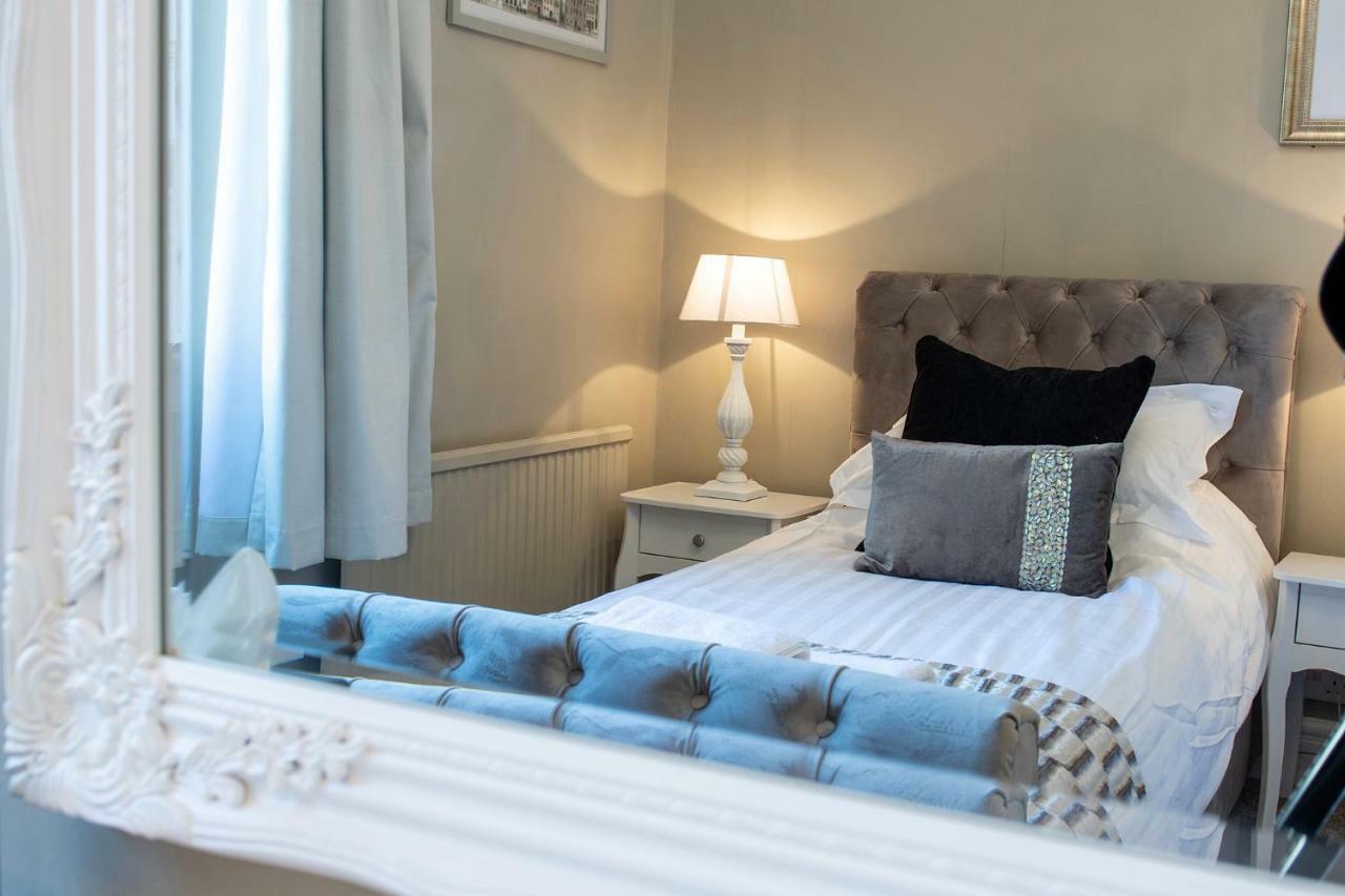 Lansdowne House With Private Car Park Hotel Llandudno