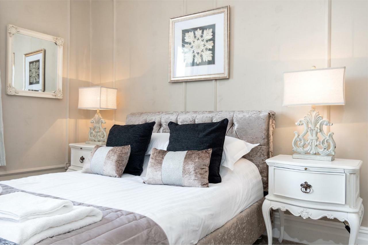 Lansdowne House With Private Car Park Hotel Llandudno